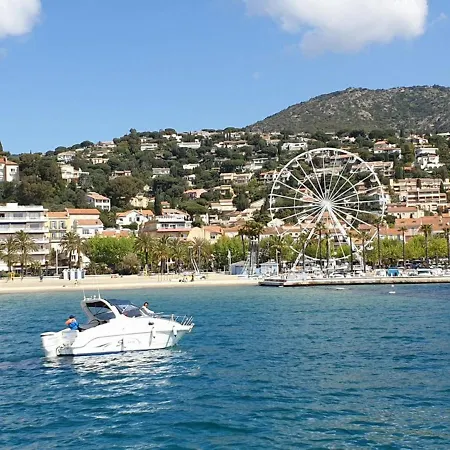 Apartment 2 Pieces Avec Piscine Et Parking A 2 Pas De La Au Lavandou - Fr-1-251-384 Le Lavandou